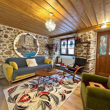 Renovated Old Manor House With Yard Villa Arnea Bagian luar foto