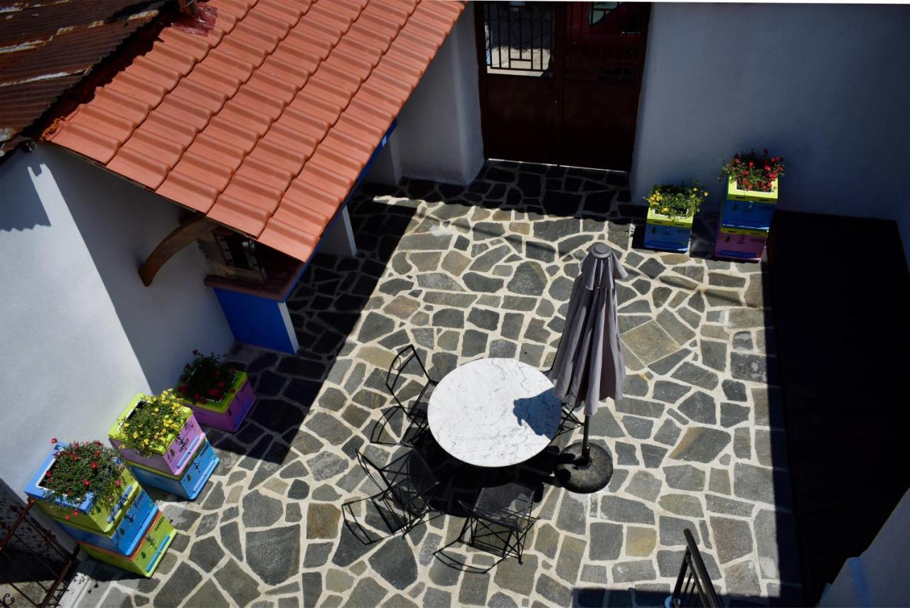 Renovated Old Manor House With Yard Villa Arnea Bagian luar foto