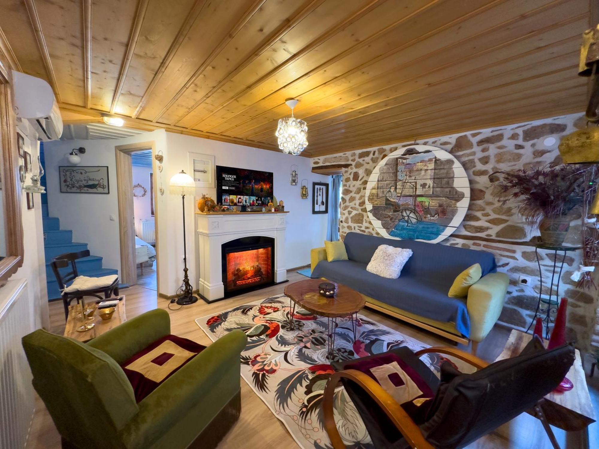 Renovated Old Manor House With Yard Villa Arnea Bagian luar foto